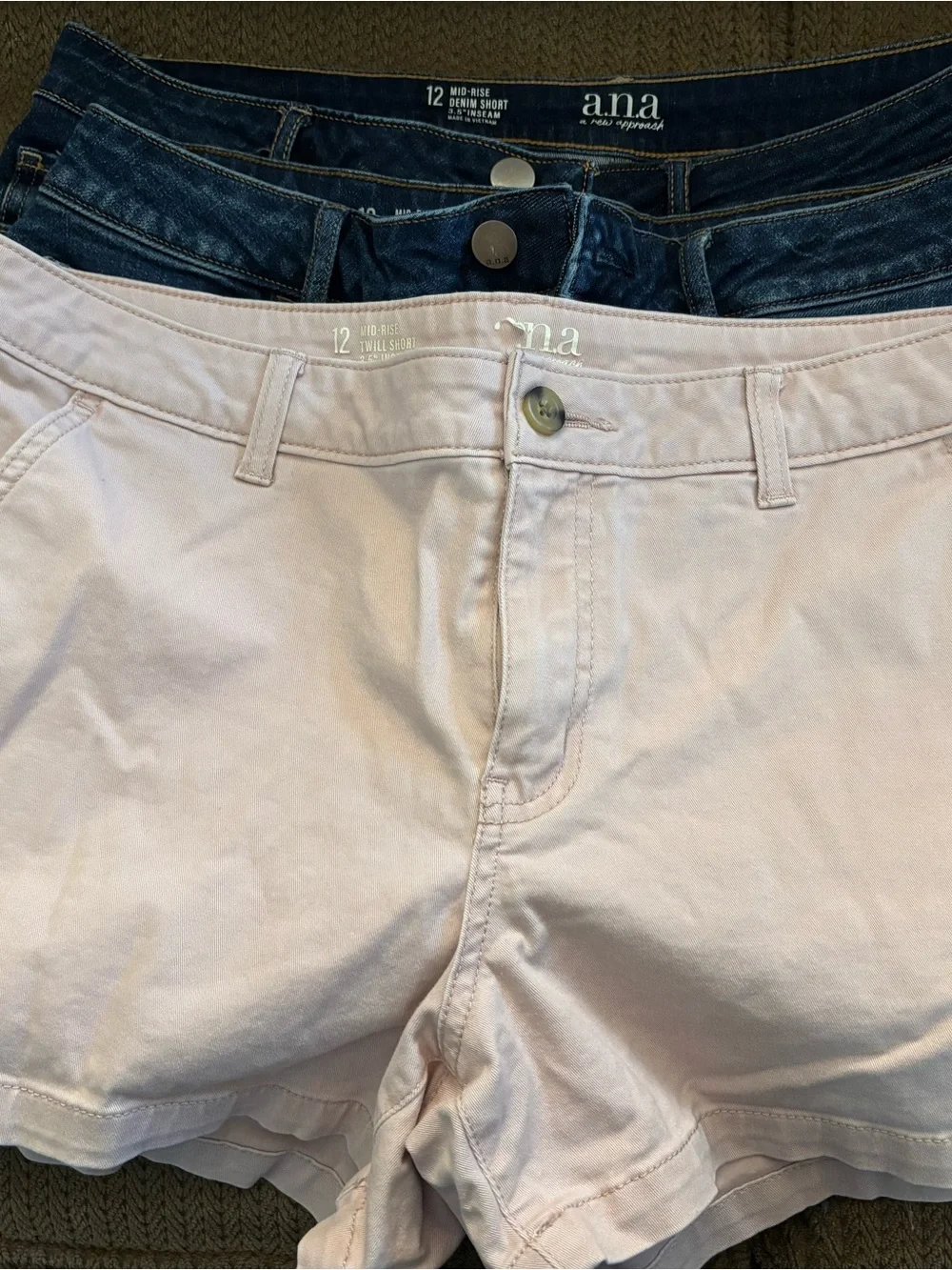 a.n.a Women’s Dark Indigo Denim Jean Shorts 3 Pairs - Picture 1 of 10